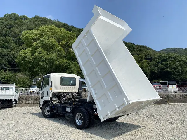 いすゞ フォワード 2RG-FRR90S1(2WD)の写真6