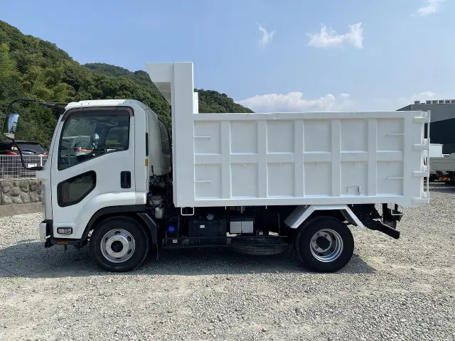 いすゞ フォワード 2RG-FRR90S1(2WD)の写真11