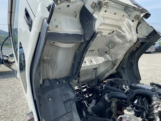 いすゞ フォワード 2RG-FRR90S1(2WD)の写真17