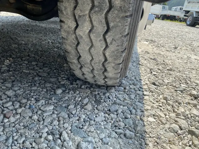 いすゞ フォワード 2RG-FRR90S1(2WD)の写真32