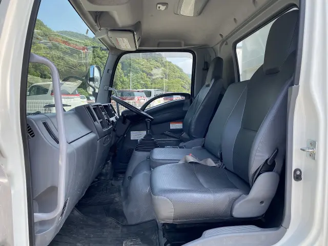 いすゞ フォワード 2RG-FRR90S1(2WD)の写真36