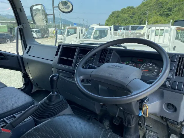いすゞ フォワード 2RG-FRR90S1(2WD)の写真38
