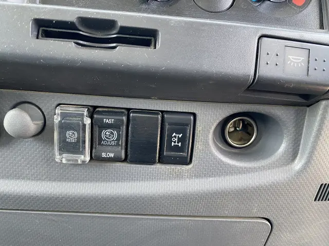 いすゞ フォワード 2RG-FRR90S1(2WD)の写真45