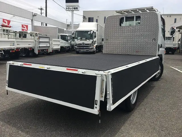 三菱 キャンター TPG-FBA20(2WD)の写真13