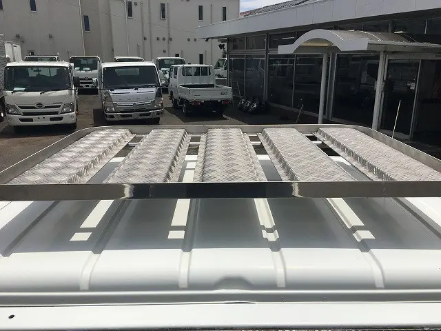 三菱 キャンター TPG-FBA20(2WD)の写真18