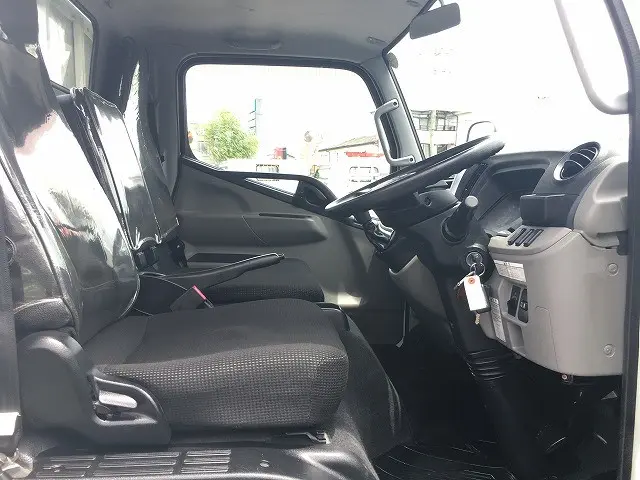 三菱 キャンター TPG-FBA20(2WD)の写真36