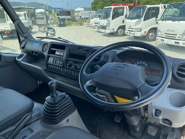 日野 デュトロ SKG-XZU710M(2WD)の写真24
