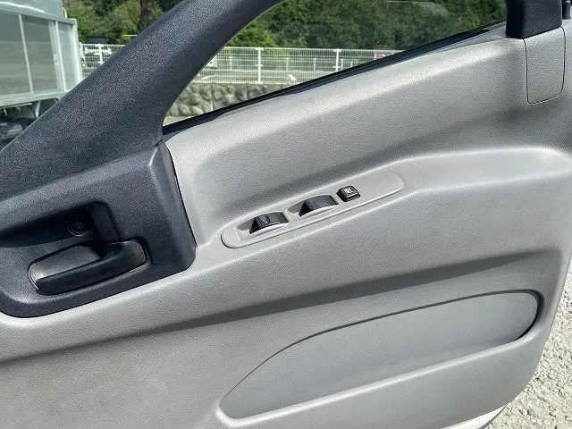 日野 デュトロ SKG-XZU710M(2WD)の写真27