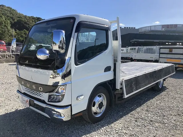 三菱 キャンター 2PG-FEAV0(2WD)の写真9