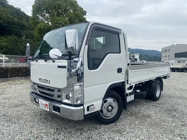 いすゞ エルフ 2RG-NJR88A(2WD)の写真1