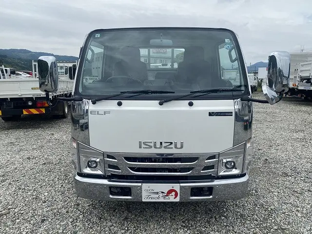 いすゞ エルフ 2RG-NJR88A(2WD)の写真2
