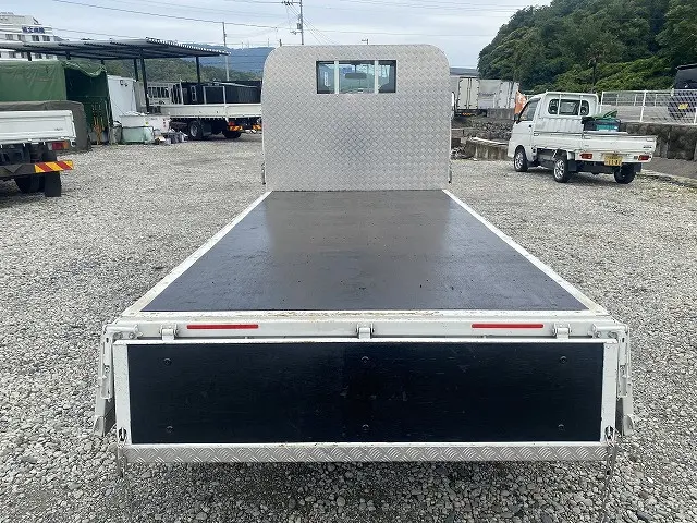 いすゞ エルフ 2RG-NJR88A(2WD)の写真14