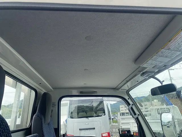 いすゞ エルフ 2RG-NJR88A(2WD)の写真27