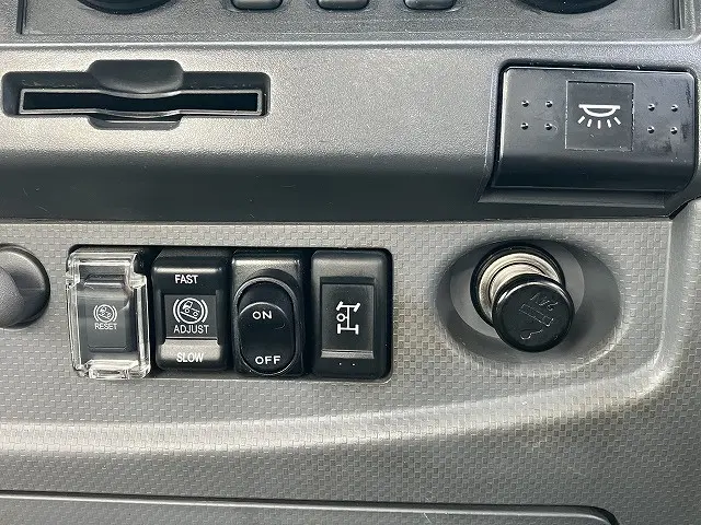 いすゞ フォワード TKG-FRR90S2(2WD)の写真45