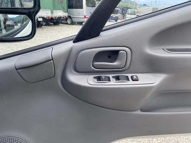 日野 デュトロ 2RG-XZU605M(2WD)の写真32