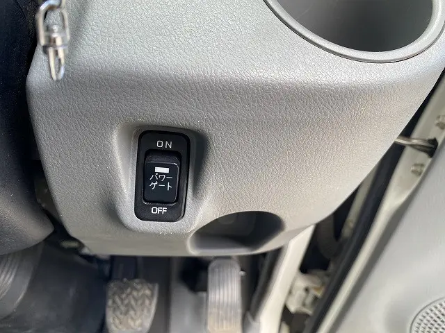 日野 デュトロ 2RG-XZU605M(2WD)の写真33