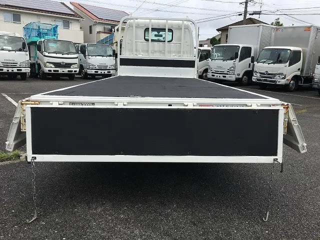 日野 デュトロ 2RG-XZU655M(2WD)の写真12