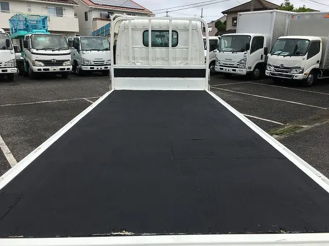 日野 デュトロ 2RG-XZU655M(2WD)の写真16