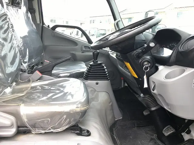 日野 デュトロ 2RG-XZU655M(2WD)の写真41
