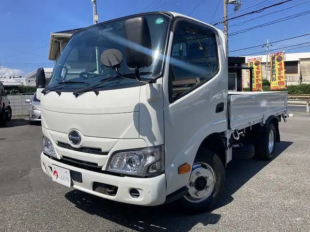日野 デュトロ 2RG-XZC605M(2WD)の写真1