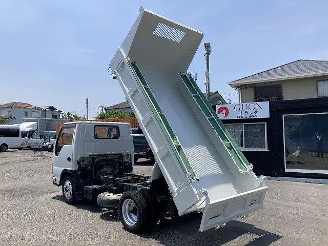 いすゞ エルフ TPG-NKR85AD(2WD)の写真6