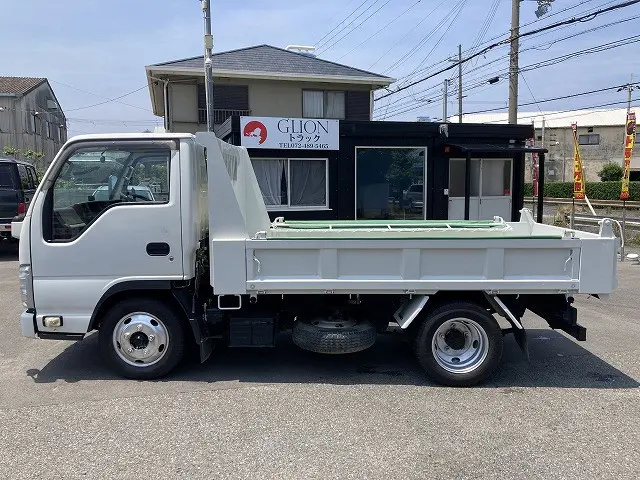 いすゞ エルフ TPG-NKR85AD(2WD)の写真11