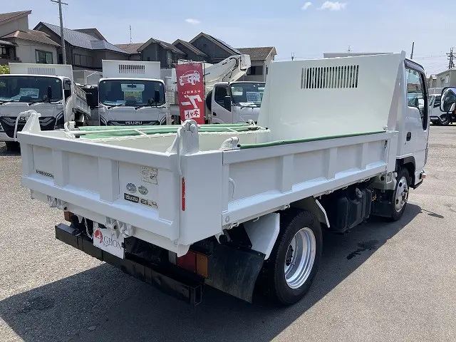 いすゞ エルフ TPG-NKR85AD(2WD)の写真15