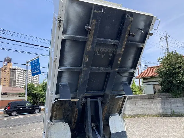 いすゞ エルフ TPG-NKR85AD(2WD)の写真26