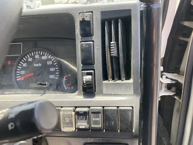 いすゞ エルフ TPG-NKR85AD(2WD)の写真36
