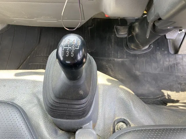 いすゞ エルフ TPG-NKR85AD(2WD)の写真42