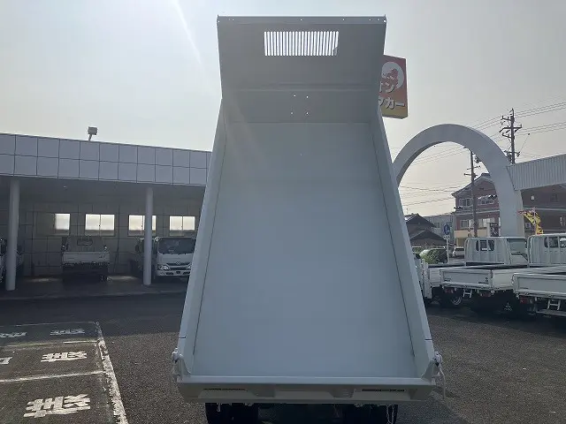 いすゞ エルフ PB-NKR81AD(2WD)の写真7