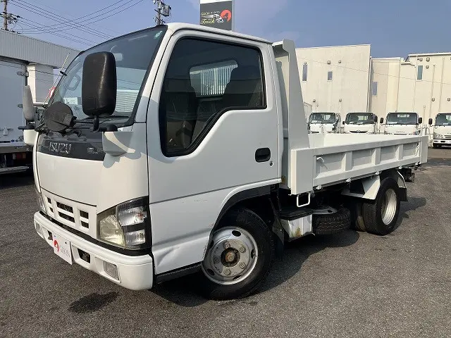 いすゞ エルフ PB-NKR81AD(2WD)の写真9