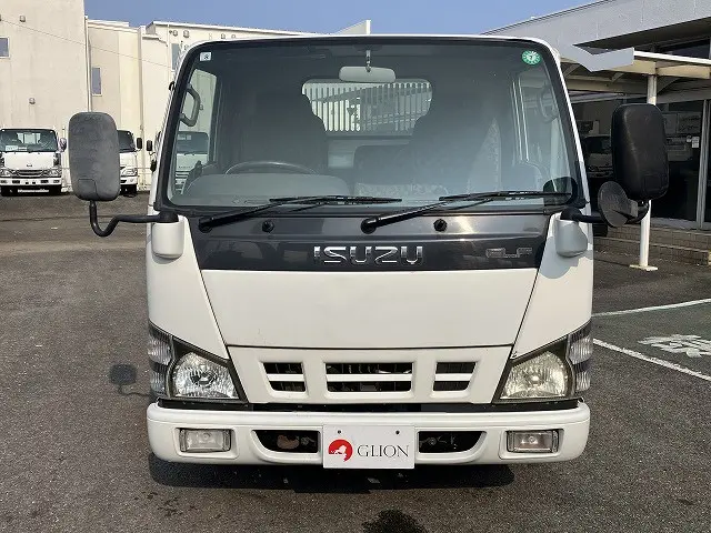 いすゞ エルフ PB-NKR81AD(2WD)の写真10