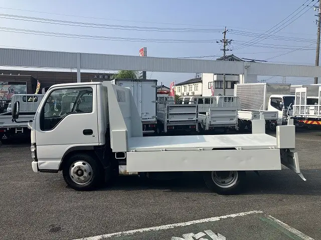 いすゞ エルフ PB-NKR81AD(2WD)の写真19