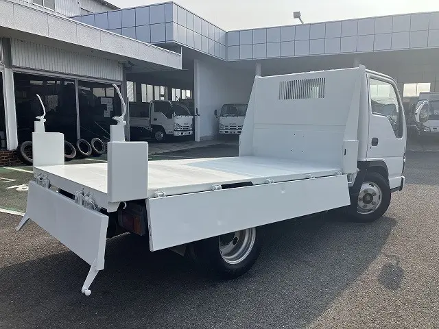 いすゞ エルフ PB-NKR81AD(2WD)の写真23