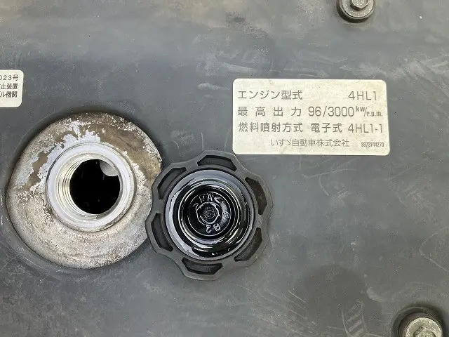 いすゞ エルフ PB-NKR81AD(2WD)の写真28