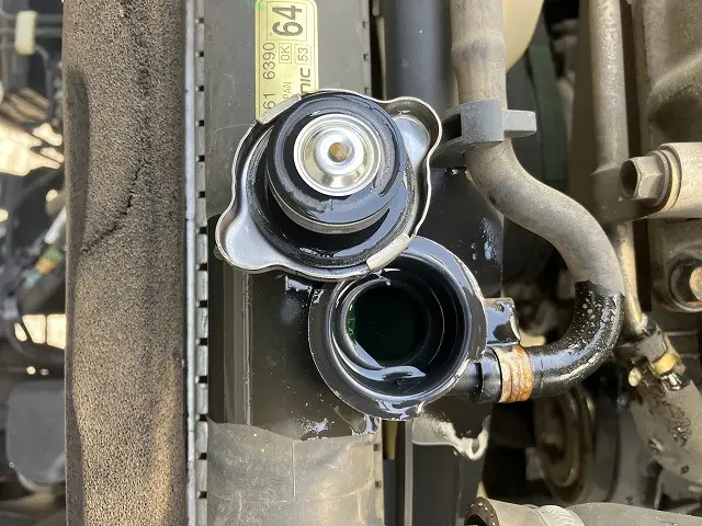 いすゞ エルフ PB-NKR81AD(2WD)の写真29