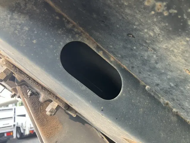 いすゞ エルフ PB-NKR81AD(2WD)の写真42