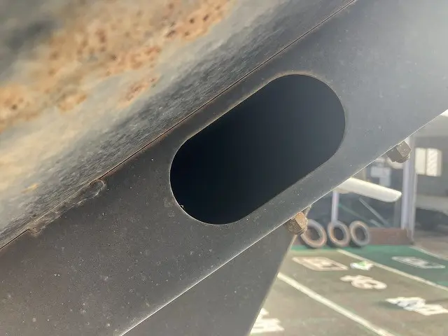 いすゞ エルフ PB-NKR81AD(2WD)の写真43