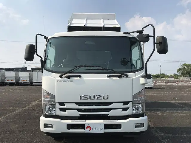 いすゞ フォワード 2RG-FRR90S1(2WD)の写真2