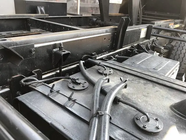 いすゞ フォワード 2RG-FRR90S1(2WD)の写真32