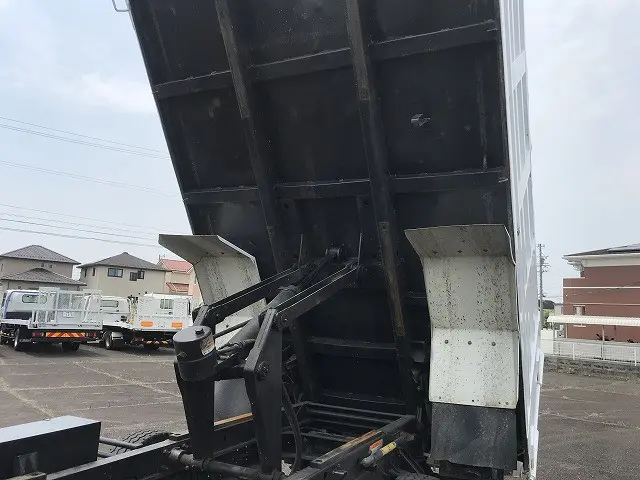 いすゞ フォワード 2RG-FRR90S1(2WD)の写真34