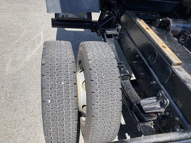 いすゞ フォワード 2PG-FRR90S1(2WD)の写真21