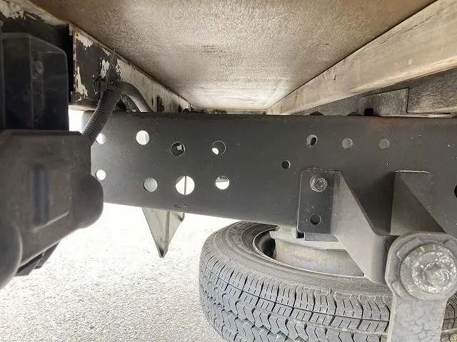 いすゞ エルフ TKG-NHR85A(2WD)の写真24