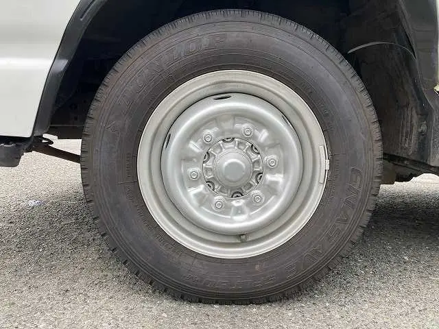 いすゞ エルフ TKG-NHR85A(2WD)の写真28