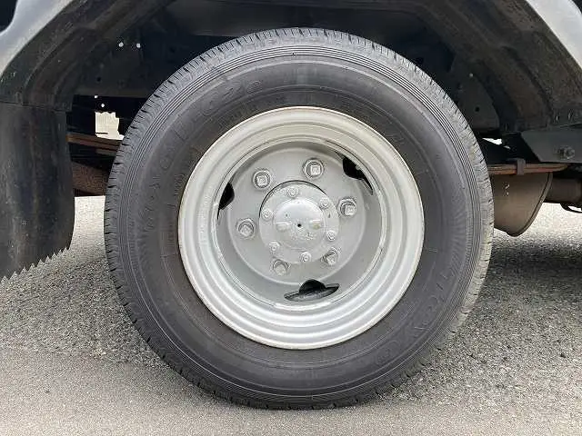 いすゞ エルフ TKG-NHR85A(2WD)の写真32