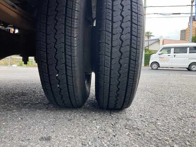 いすゞ エルフ TKG-NHR85A(2WD)の写真35