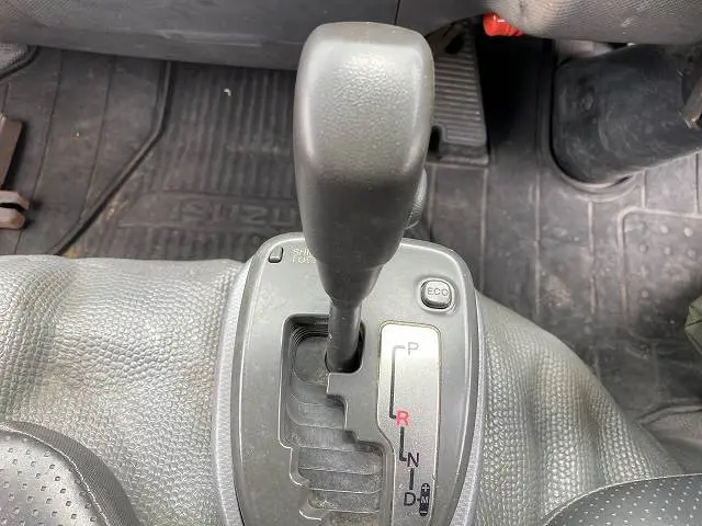 いすゞ エルフ TKG-NHR85A(2WD)の写真49