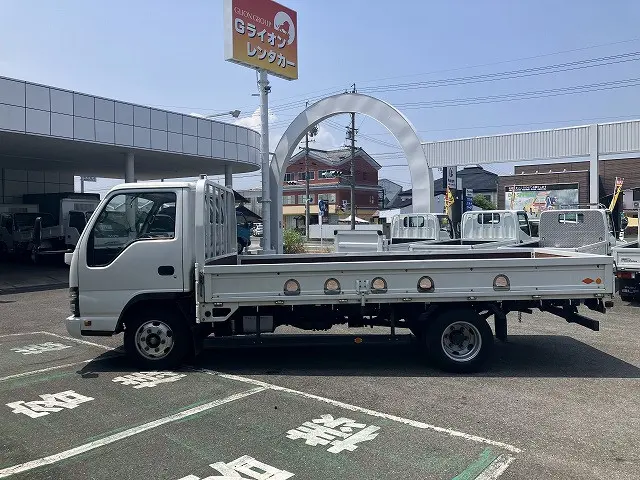 いすゞ エルフ PB-NPR81AR(2WD)の写真4