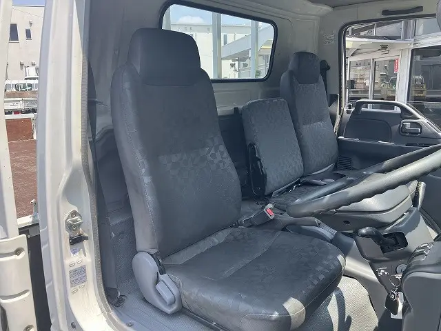 いすゞ エルフ PB-NPR81AR(2WD)の写真24